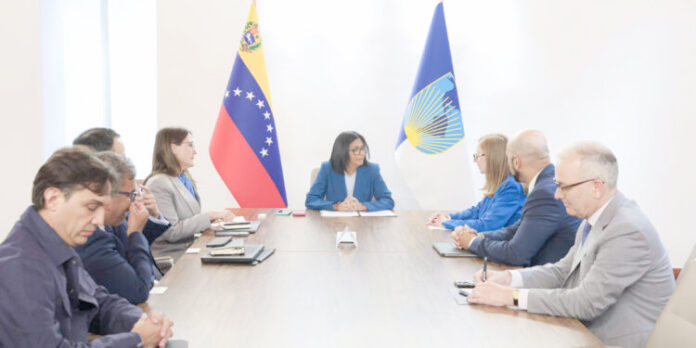 La mandataria destacó que los recursos del fondo serán dirigidos a reconstrucción de viviendas y contarán con todos los mecanismos de auditoría