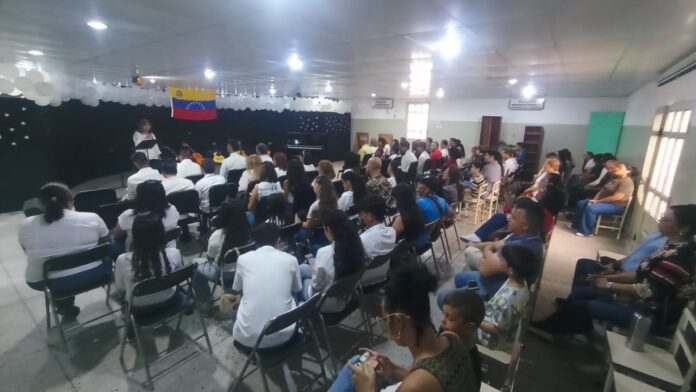 El auditorio Jesús Ignacio Pérez Perazzo de la institución fue el escenario de la presentación.